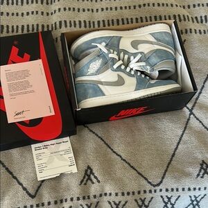 Hyper Royal Nike Air Jordan 1 High OG 555088-402 Lost Travis UNC Union BRED